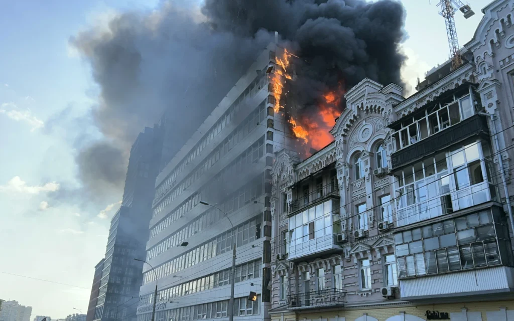 Russian Attack Warning Prompts Ukrainian MPs’ Relocation Order