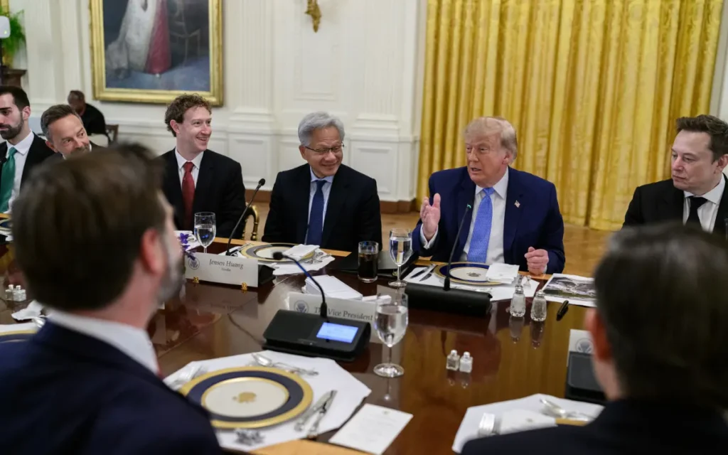 Trump and Tech Leaders Set Voluntary AI Safety Framework 