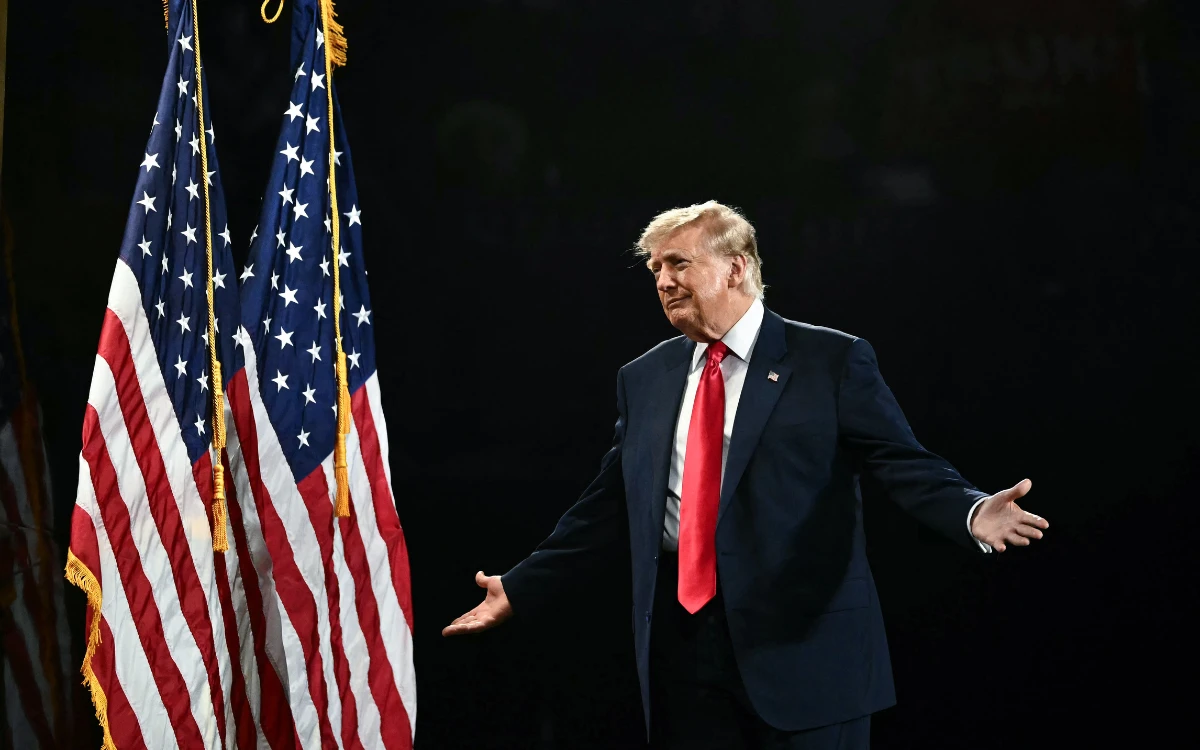 Trump Mail-Ballot Rules Halted Before November Midterms