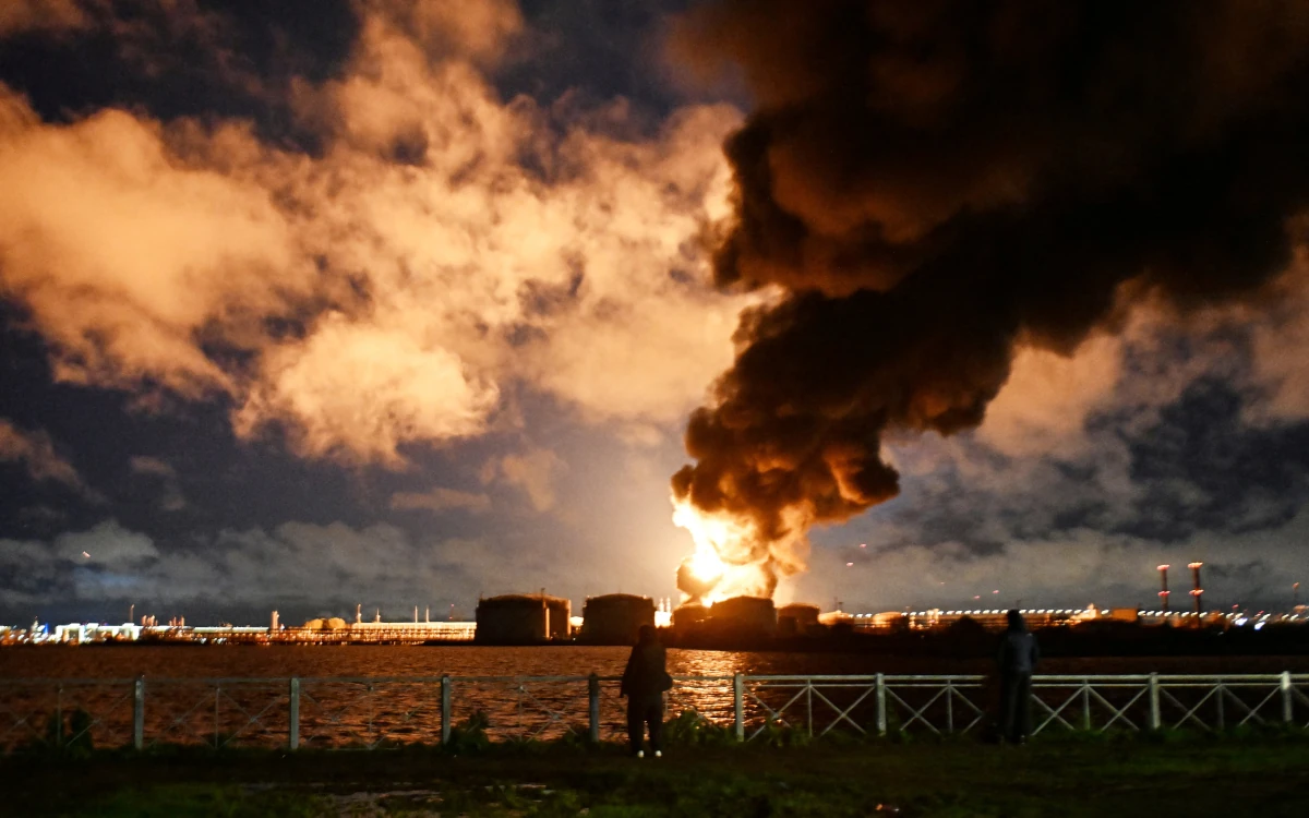 Russia and Ukraine Escalate Attacks on Energy Facilities