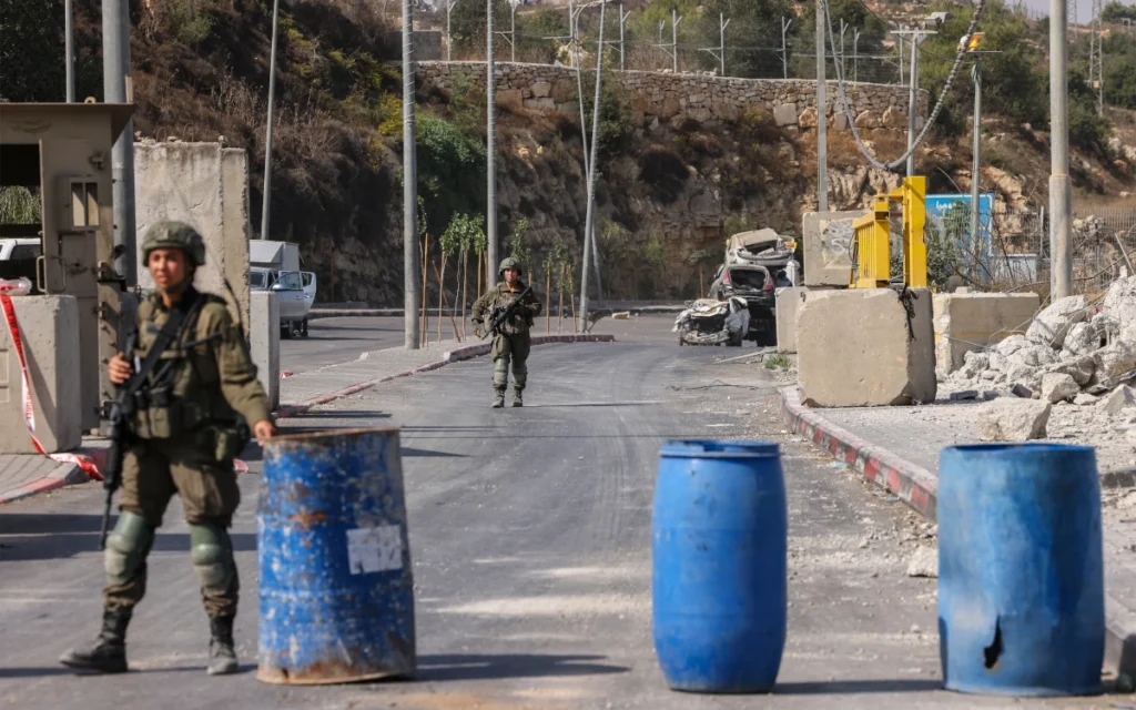 Israel to Close All Land Crossings with West Bank on Election Day