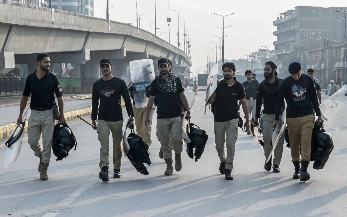 Pakistan Imposes Emergency Rule in Northern Province