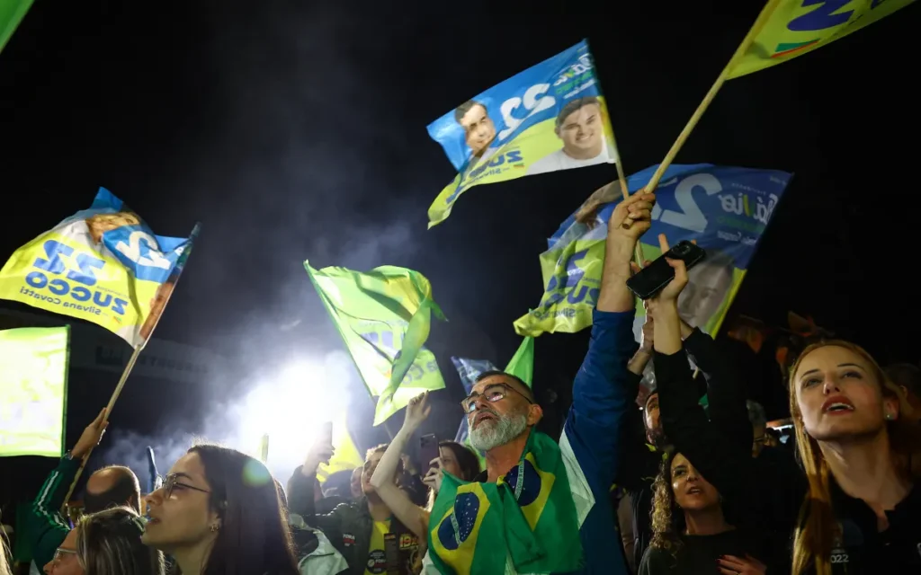 Bolsonaro Surge Reshapes Brazil’s Presidential Race Ahead of Runoff
